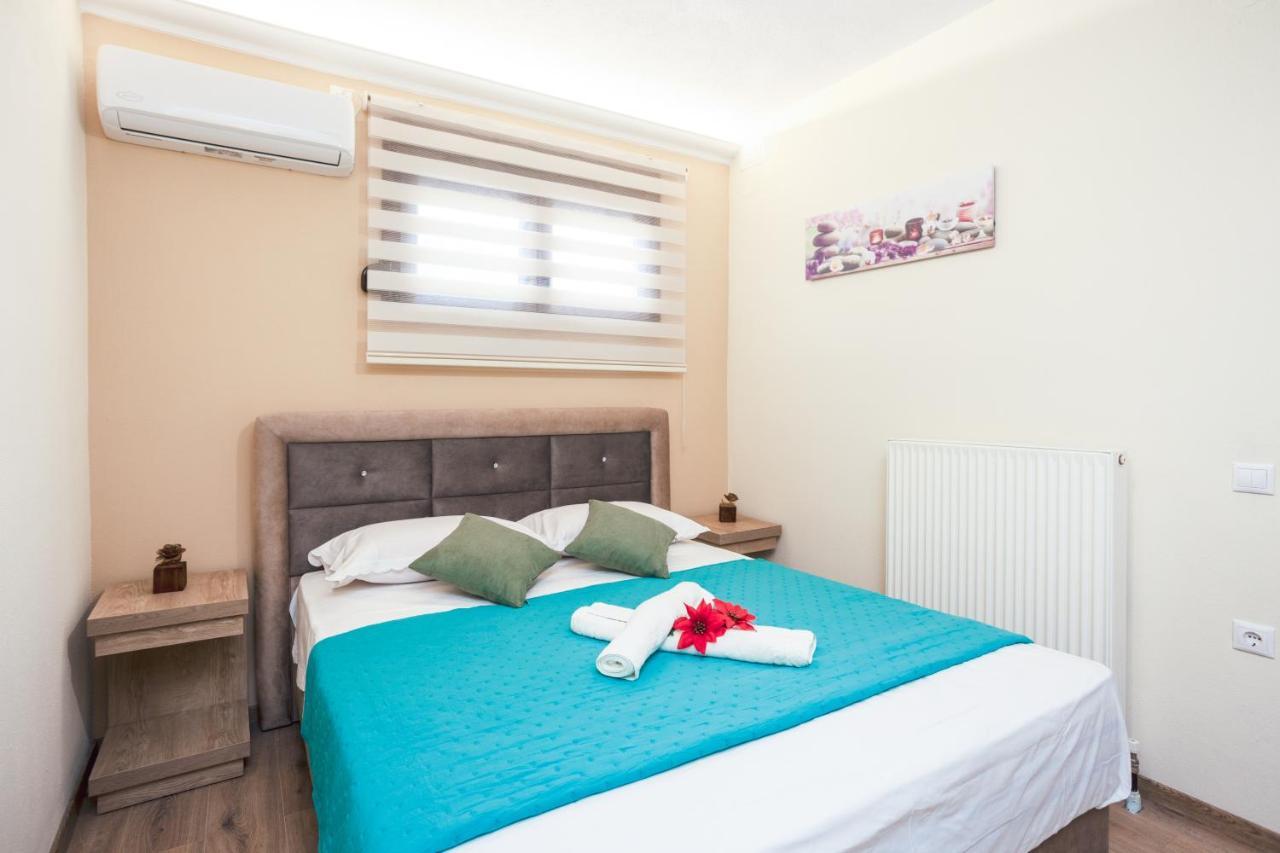Twinstars Apartment With Courtyard And View Kalyves Polygyrou Екстериор снимка