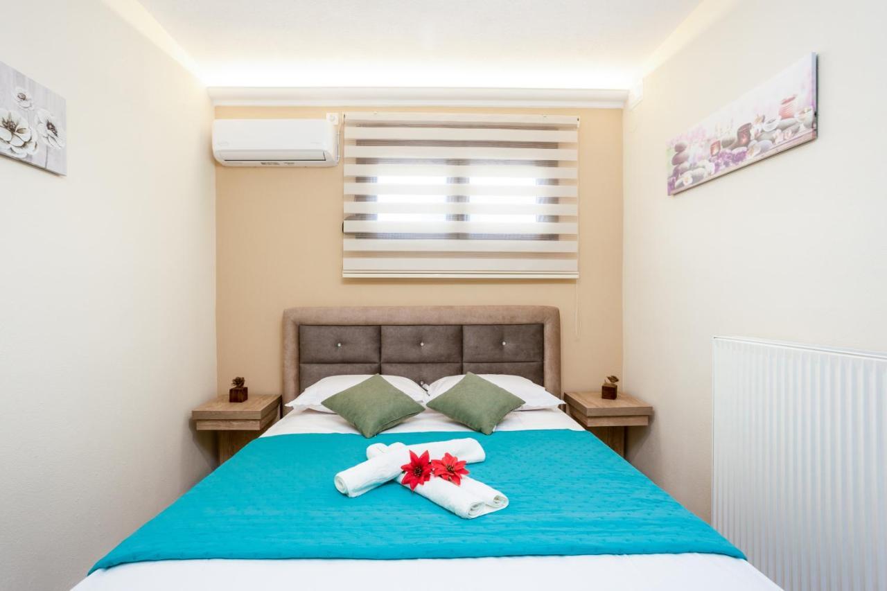 Twinstars Apartment With Courtyard And View Kalyves Polygyrou Екстериор снимка